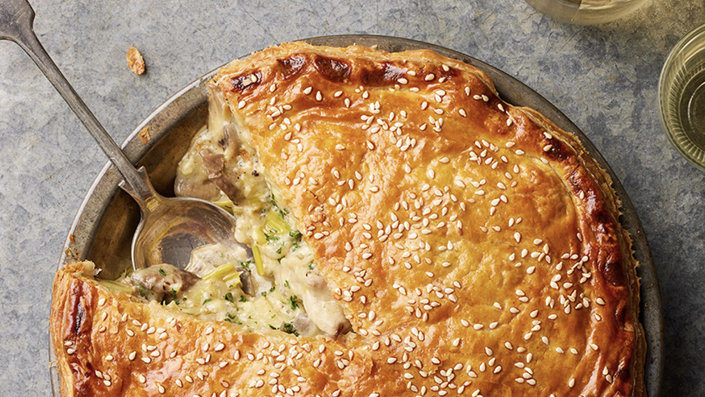 Delicious Chicken, Leek, and Mushroom Pie